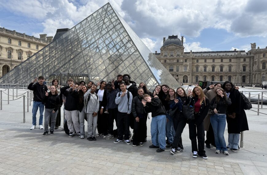 Une sortie pédagogique exceptionnelle au Louvre Couture