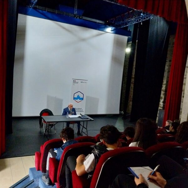 M. Lafaurie, rescapé des camps, rencontre les lycéens